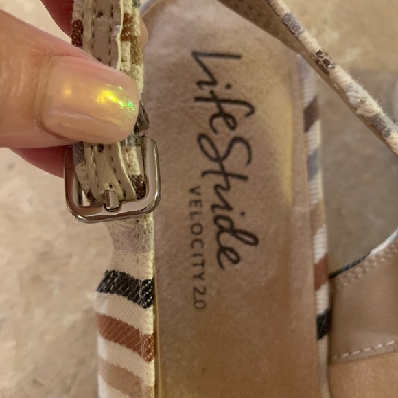 Life stride stripped velocity sandals - Picture 2 of 4